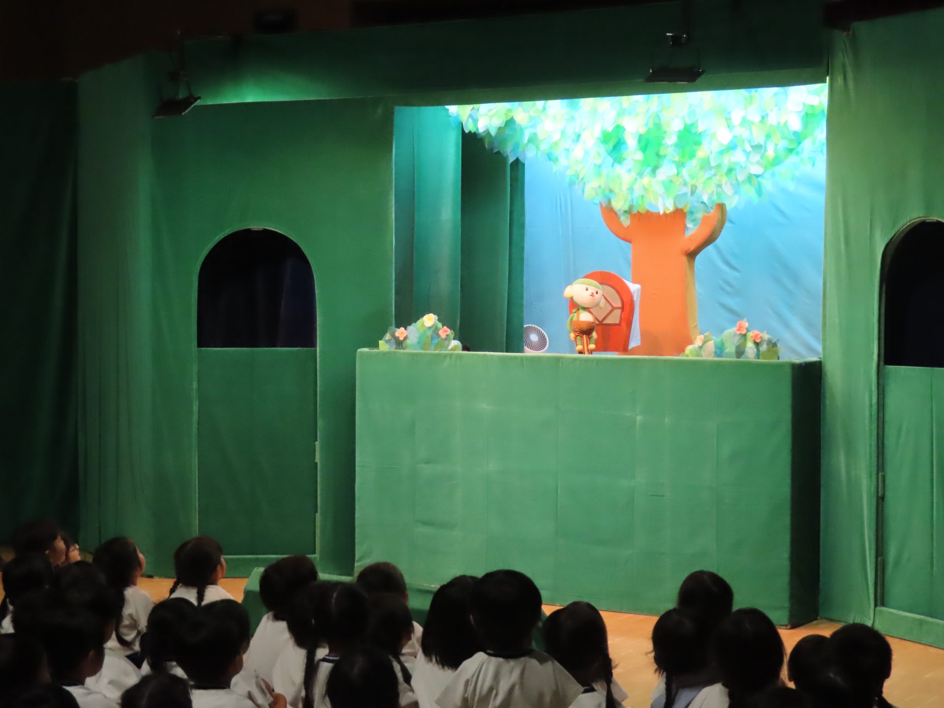 ひとみ座人形劇 | 晃華学園マリアの園幼稚園